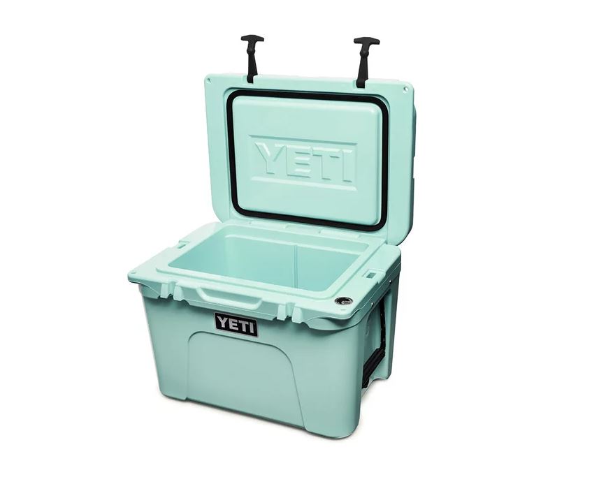 YETI Tundra 35 Cooler - Hike & Camp